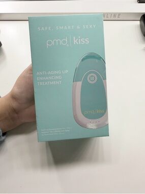 PMD Kiss White & Mint Anti- Aging Lip Enhancing Treatment